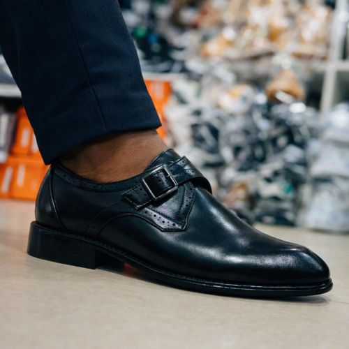 Astral Classic Men’s Buckle Dress Shoe all black