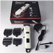 Cordless Rechargeable Shaving Machine With Battery Indicator Light - White